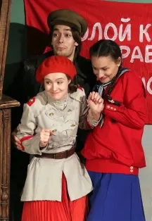 «Квадратура круга» – спектакль в Москве 09.10.2026 | Театр ФЭСТ