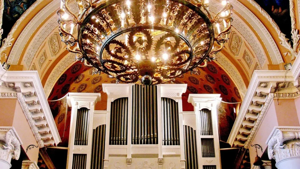 Орган при свечах: Бах и XX век — 20 августа, СПб