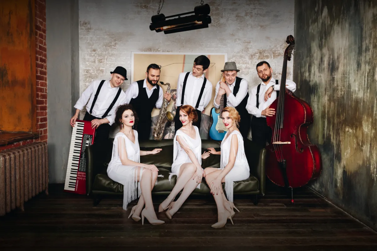 Концерт Postmodern Band: Старый патефон в Petter, 16 октября