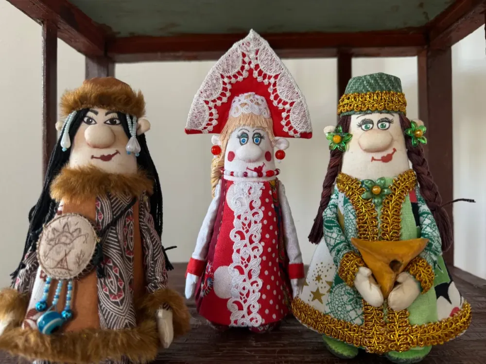 Выставка «Мир авторских кукол» в Томске