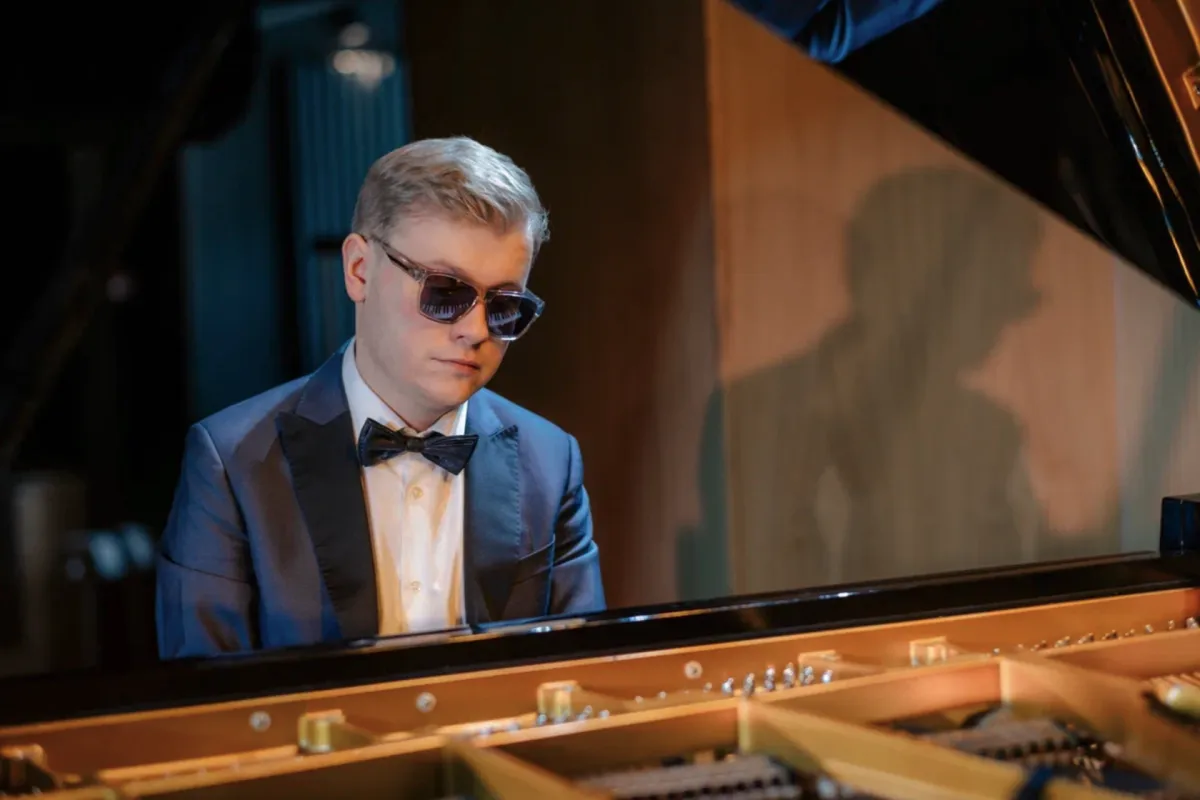 Билеты на Олега Аккуратова в Нижнем Тагиле 1 Апр 2026