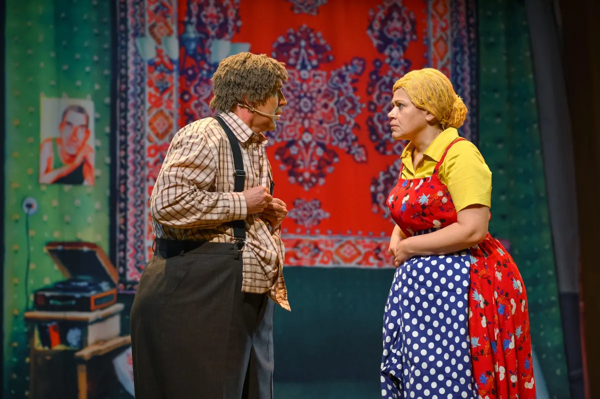 Билеты на спектакль «Любовь и голуби» в Омске, 15 дек 2025