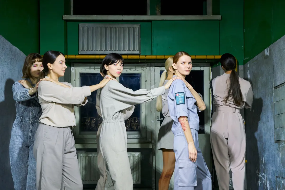 Билеты на спектакль «В кольцах» – 25 фев 2026 в Москве