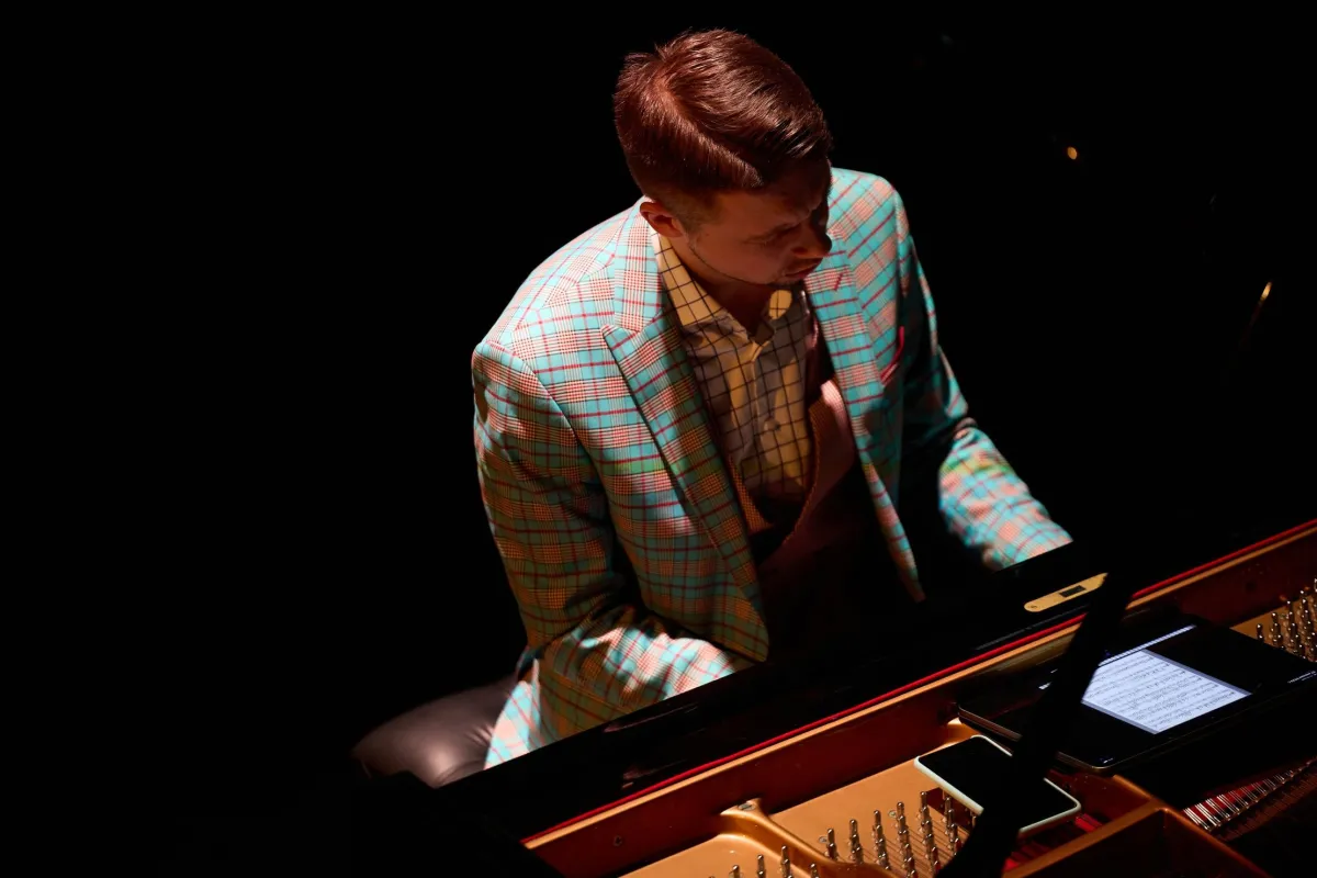 Билеты на концерт Стинга при свечах в СПб 4 янв 2026