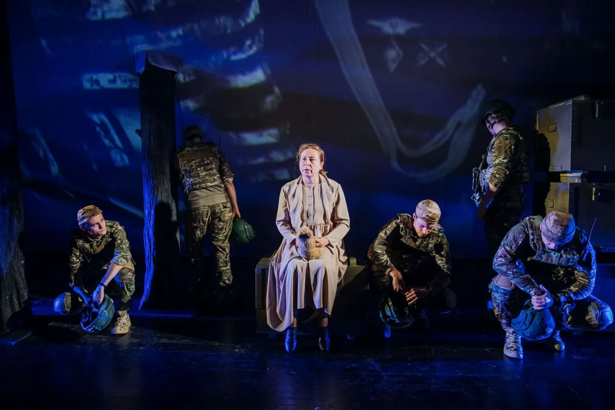 Билеты на спектакль «А в доме том солдата ждут» 18 фев 2026