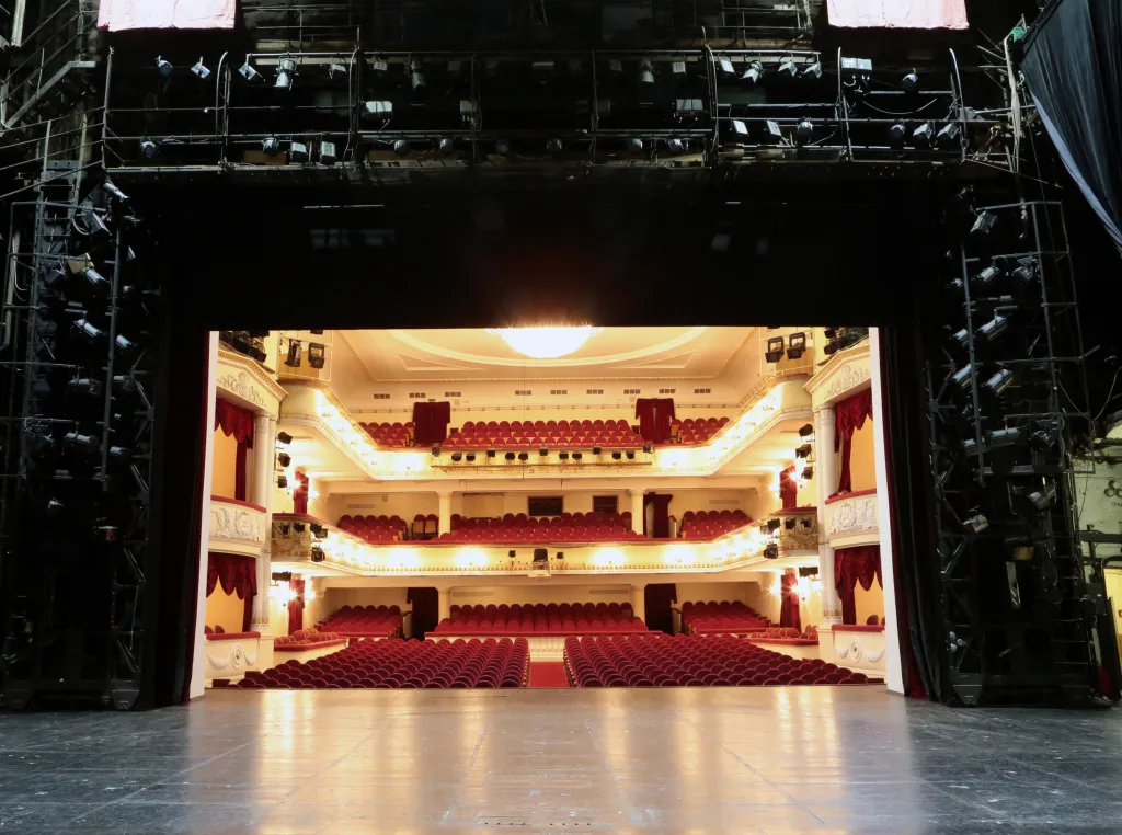 Билеты на тур «Волшебный мир кулис» в Москве 20 Дек 2025