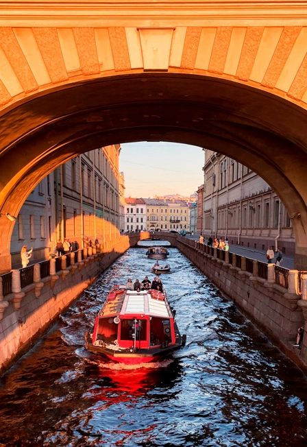  Теплоход по Петербургу 26 апр 2026 – каналы и Нева 