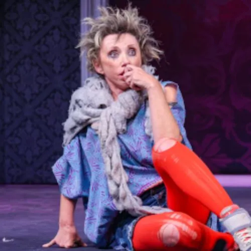 Билеты на "Мужчина с доставкой на дом" в Екатеринбурге 9 февр. 2026