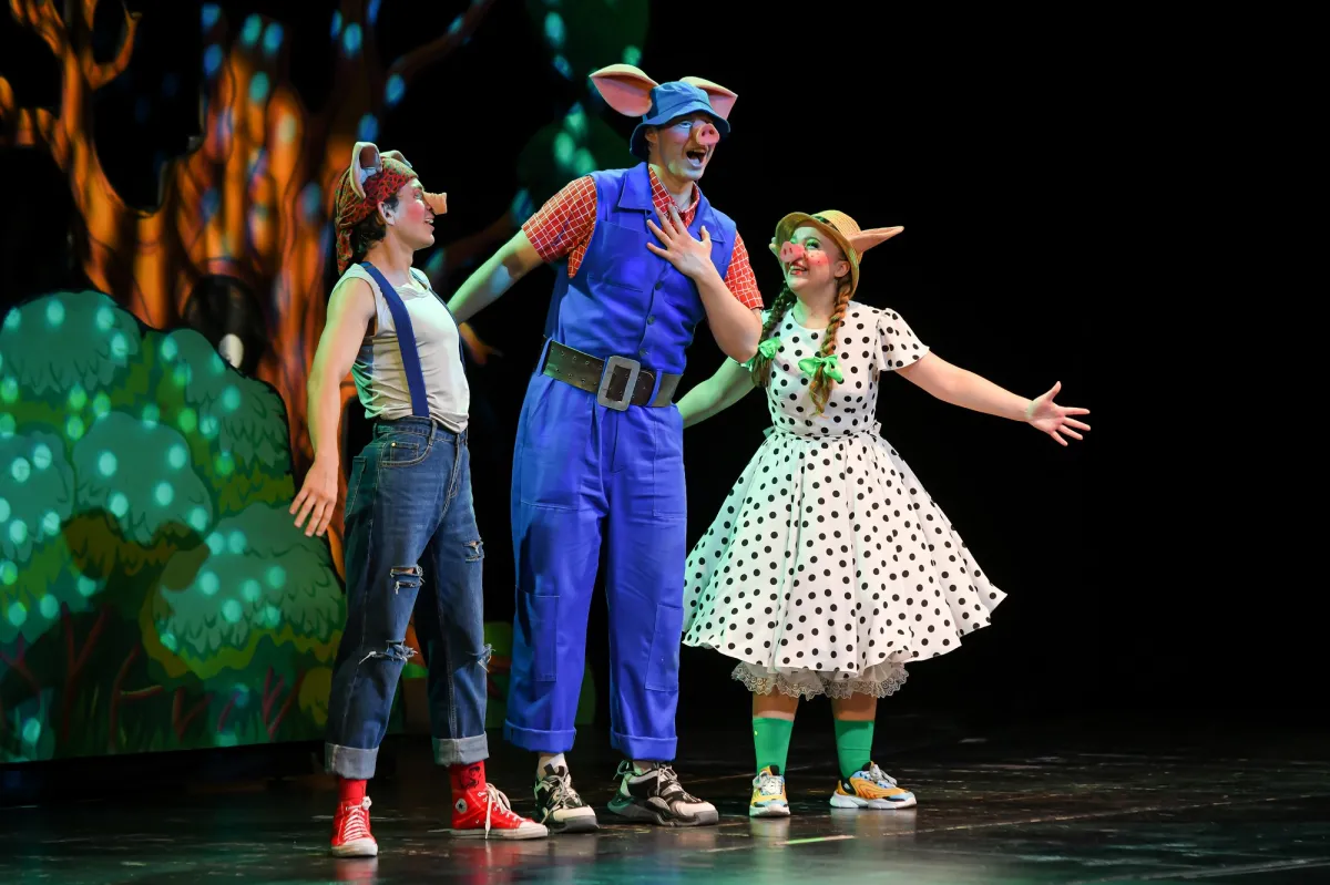 Билеты на Три поросёнка в Барнауле 19 декабря