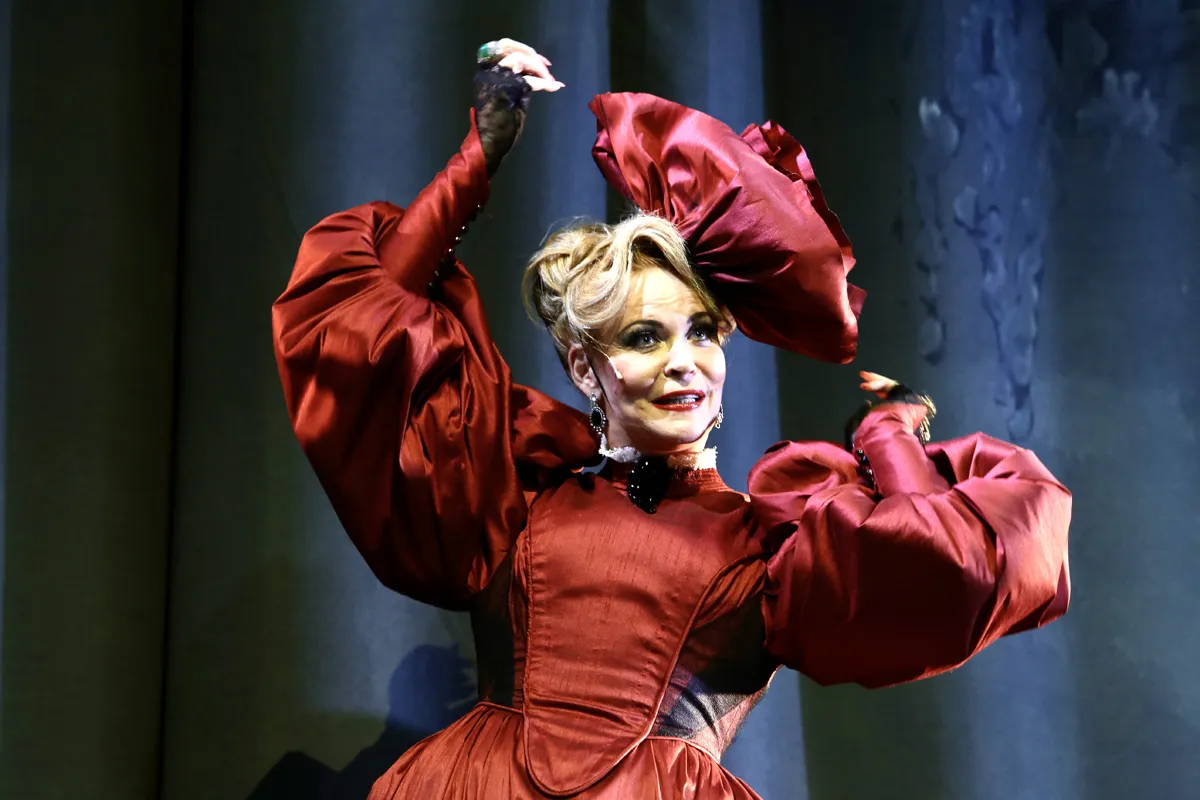 Билеты на Дядюшкин сон в Театре Гоголя 28 дек 2025