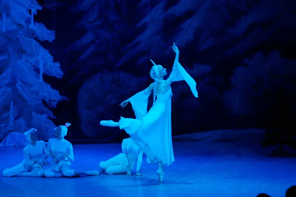 Билеты на Двенадцать месяцев в Москве 27 Дек 2025