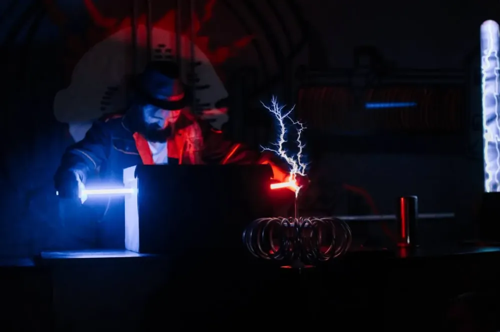 Билеты на Нейро-ёлку в Москве 19 Дек 2025