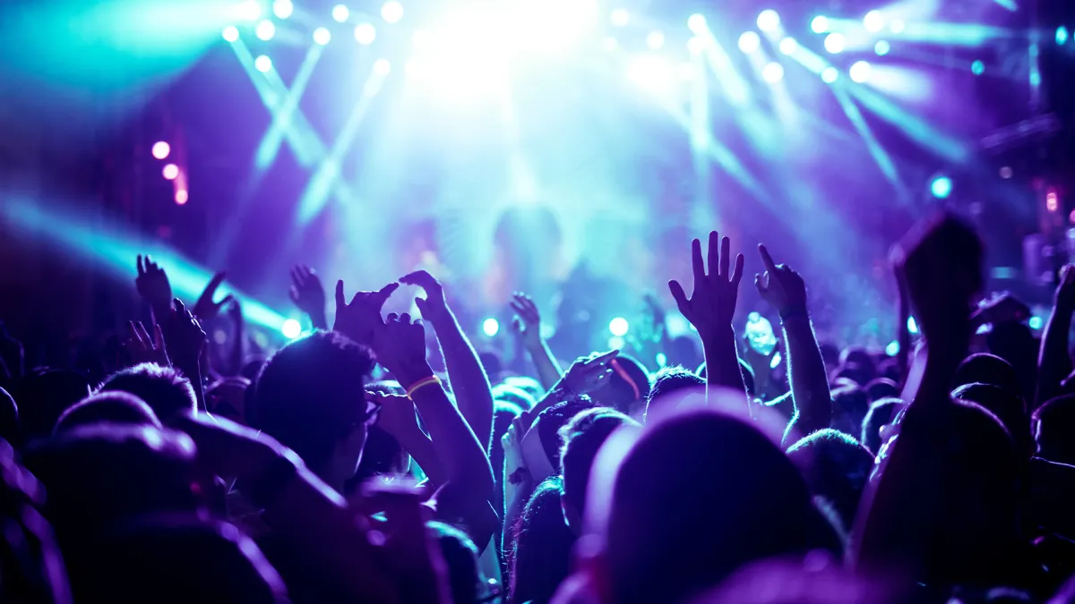 Билеты на Big Fandom Night: New Year Party Москва 26 Дек 2025