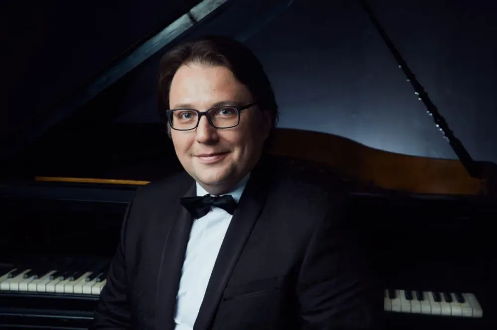 Билеты на Попова и Изотова: Шоссон, Пуленк, Равель. 31 мая 2026