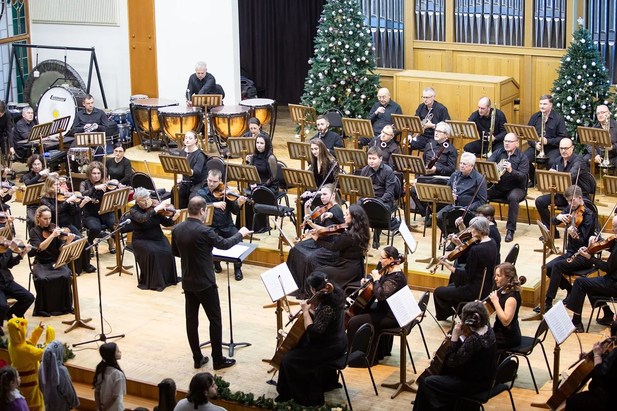 Билеты на Оркестр зажигает ёлку! Краснод...