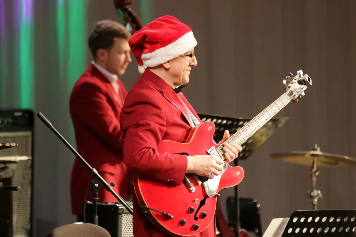 Билеты на Оркестр им. Назаретова: Новогодний джаз 29 Дек 2025