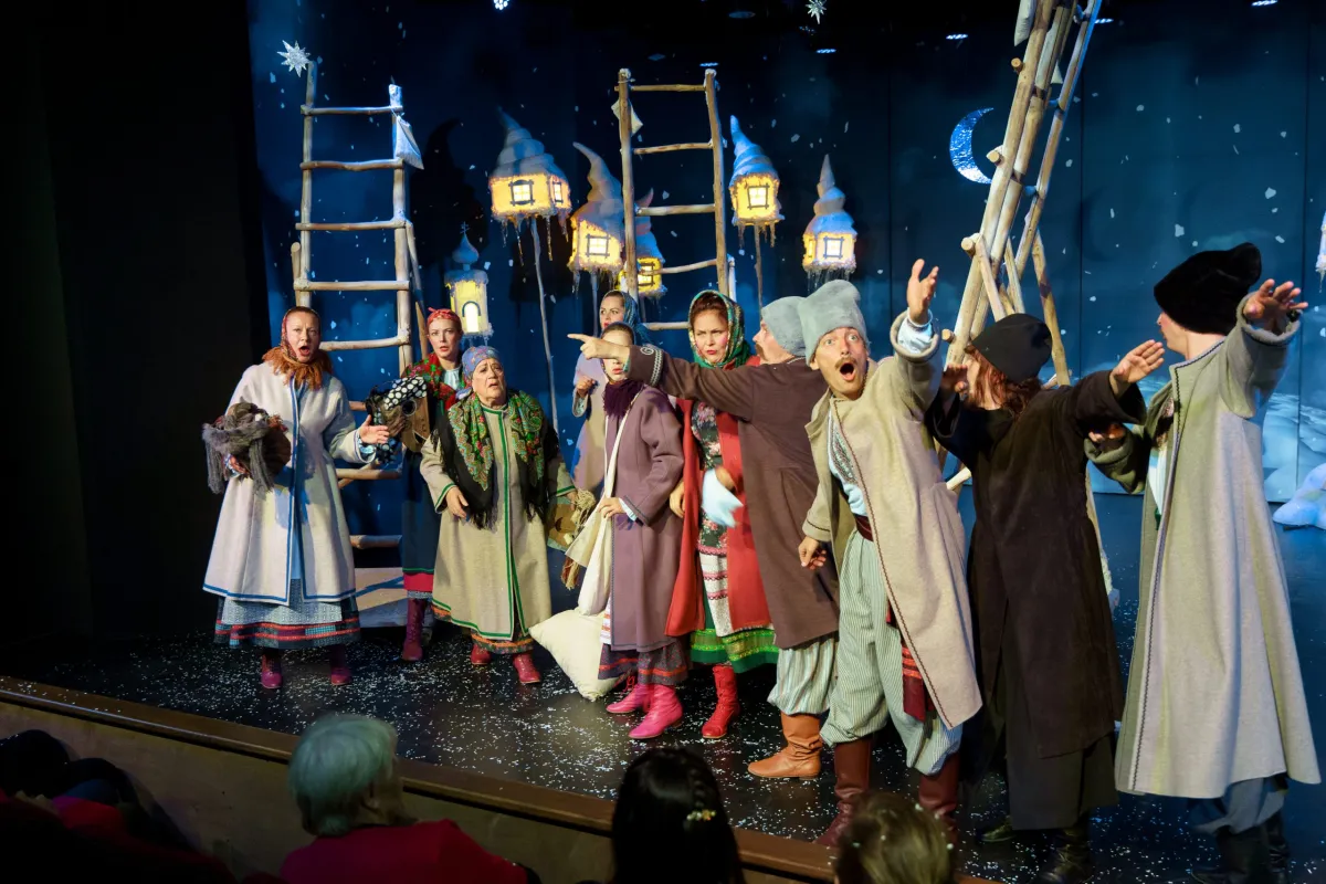 Билеты на Вечера на хуторе близ Диканьки...