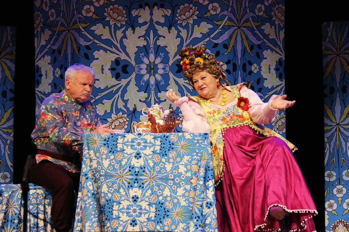 Билеты на "Не в свои сани не садись" Кир...