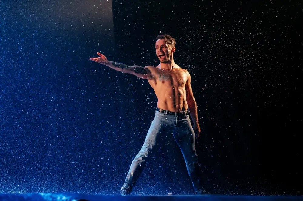 Билеты на Шоу под дождем III Оренбург 08 Мар 2026