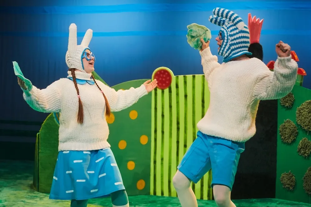 Билеты на Перья и хвосты, Новосибирск, 25 Дек 2025