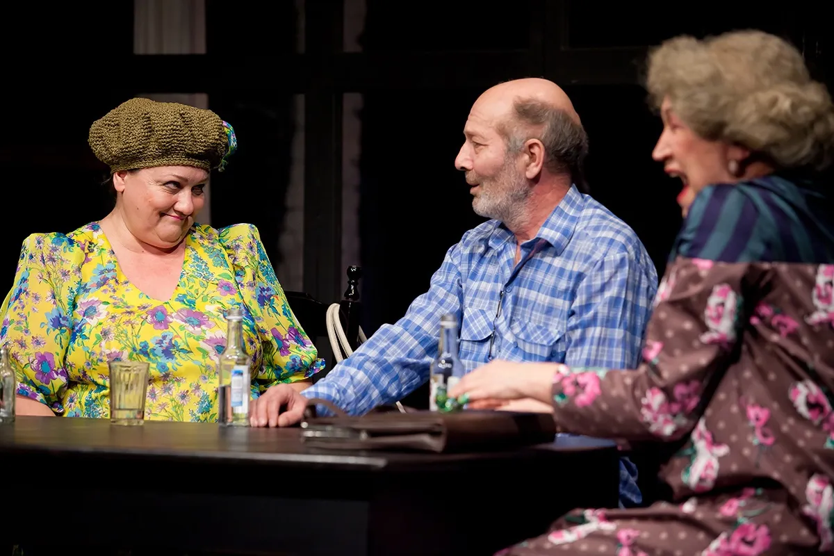 Билеты на Три невесты старика Чмутина, 23 дек 2025, Новосибирск