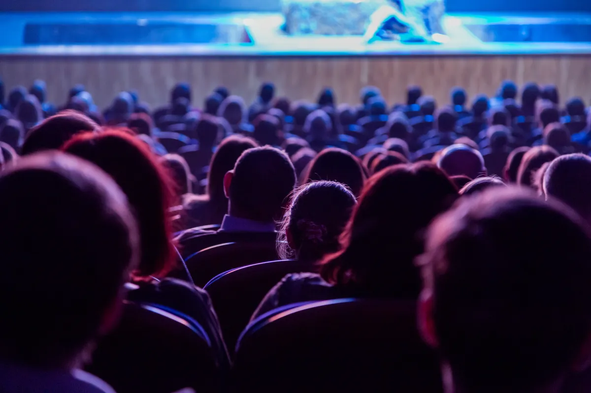 Билеты на Любовь под дулом пистолета, 1 ...