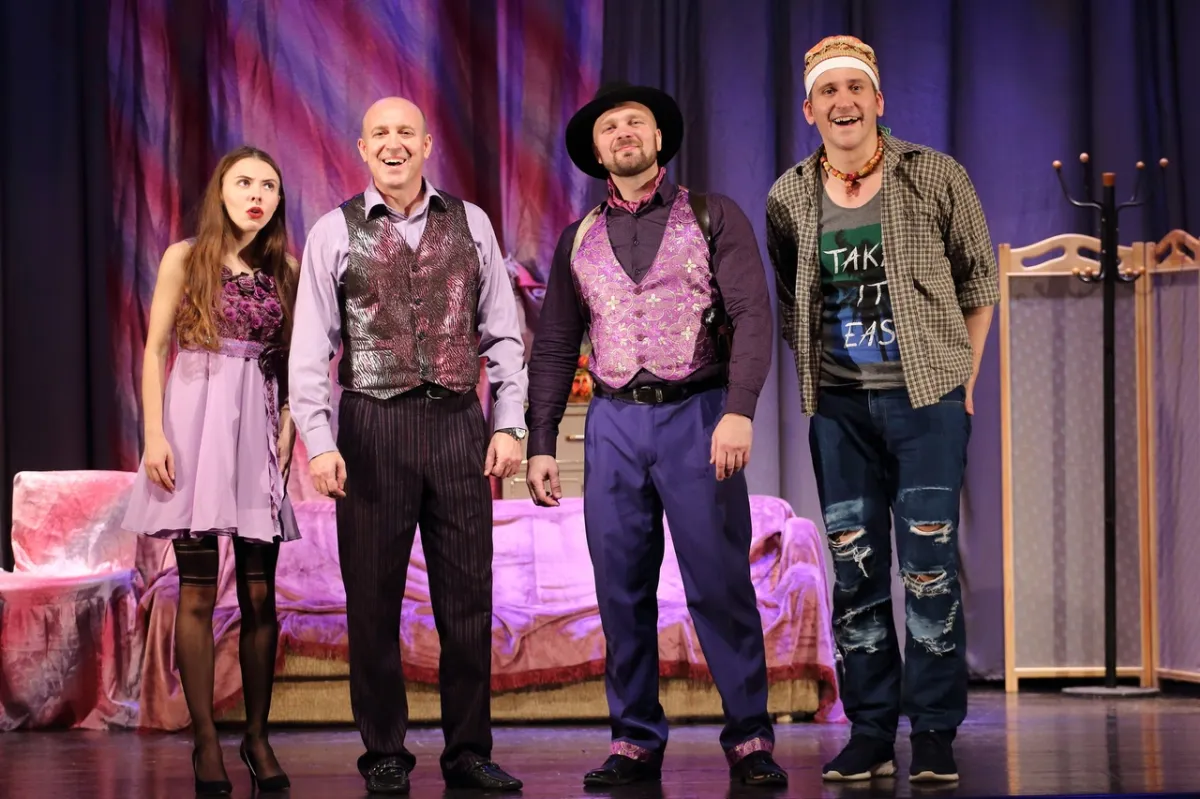 Билеты на Мафия и нежные чувства, Омск, ...