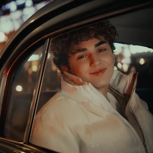 Amirchik представил клип "К мечте" для фильма "Одн...