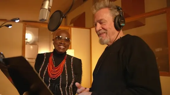 Angélique Kidjo выпустила альбом HOPE!! с 13 дуэтами