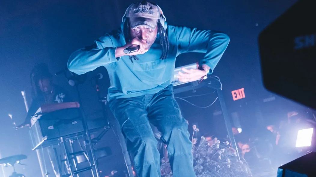 Blood Orange начал 6-дневное выступление...