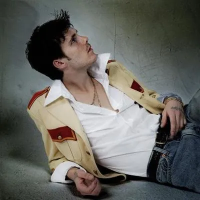Круз Бекхэм выпустил дебютный мини-альбом Wear & Tear