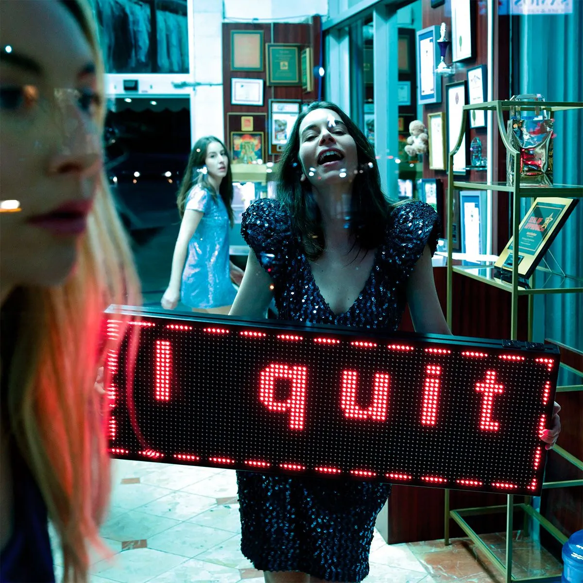 HAIM выпускают альбом 'I Quit': искренний взгляд на отношения и эмоции