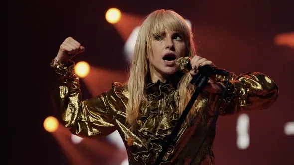 Hayley Williams Criticizes Michael Tait and CCM Industry