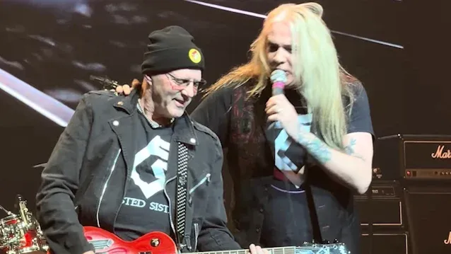 Jay Jay French отвечает за решение о смене вокалиста в Twisted Sister