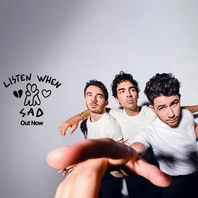 Jonas Brothers выпустили сингл Listen When Sad и ушли в тур