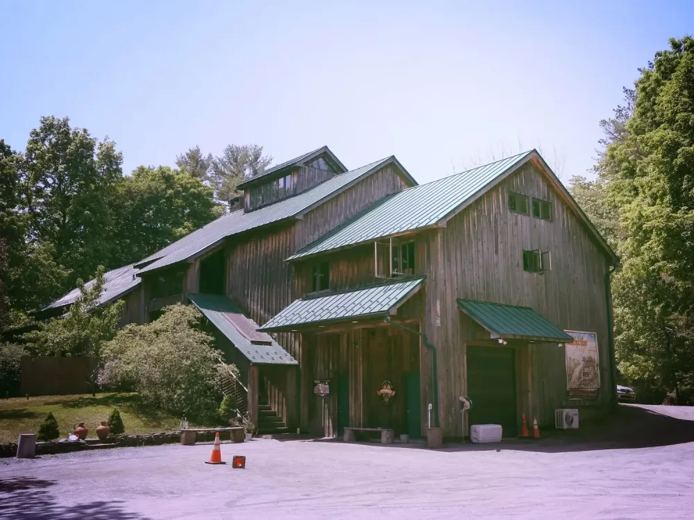 Levon Helm Studios Sues Amy Helm Over Alleged Self‑Dealing