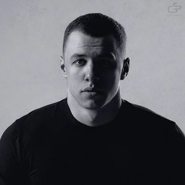 Macan уходит в армию: продает машину и делится пла...