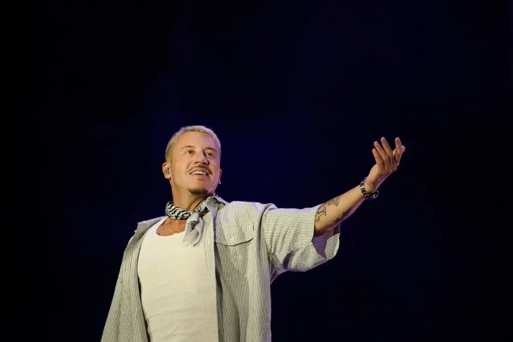 Macklemore отдаст $1 млн от тура Ed Sheeran организациям для Палестины