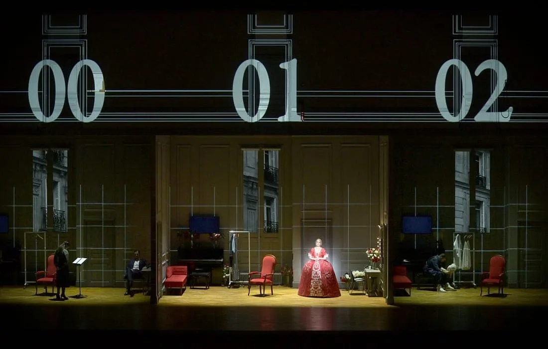 Netia Jones: "Свадьба Фигаро" в Париже –...