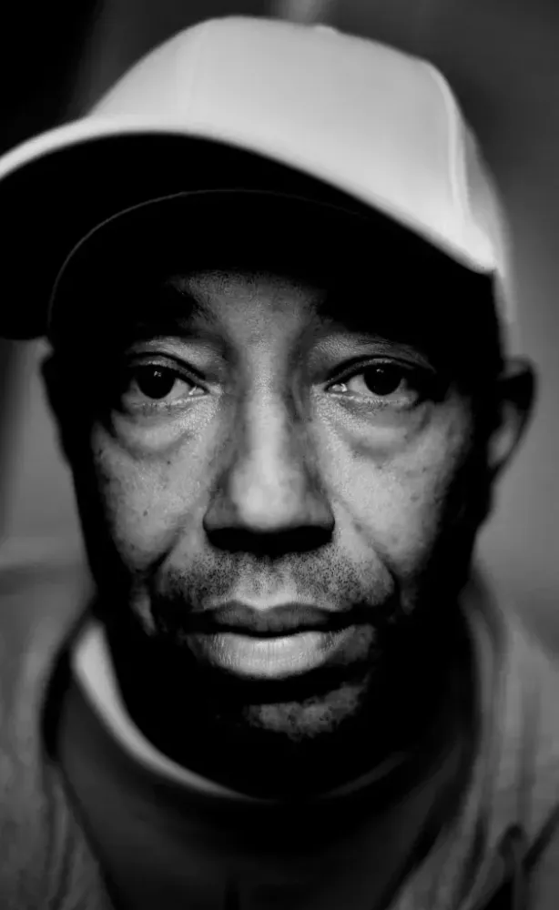 Рассел Симмонс: Расследование обвинений в сексуаль...