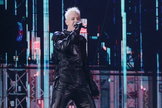 SHAMAN: 25 лет в кожаных штанах и секрет микрофона