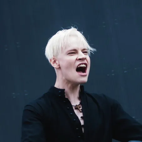 Shaman отменил концерты в Белгороде из-з...