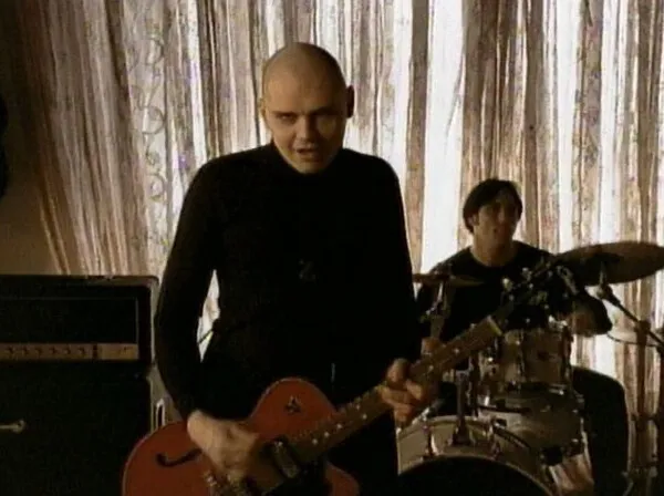 Группа Smashing Pumpkins представила альтернативный клип на песню Zero