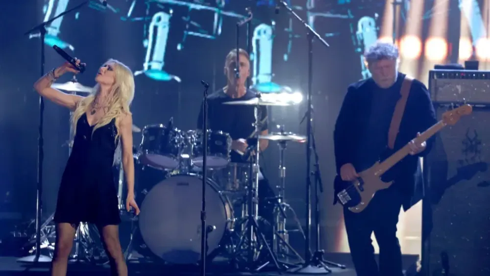 Soundgarden воссоединились на церемонии Rock & Rol...