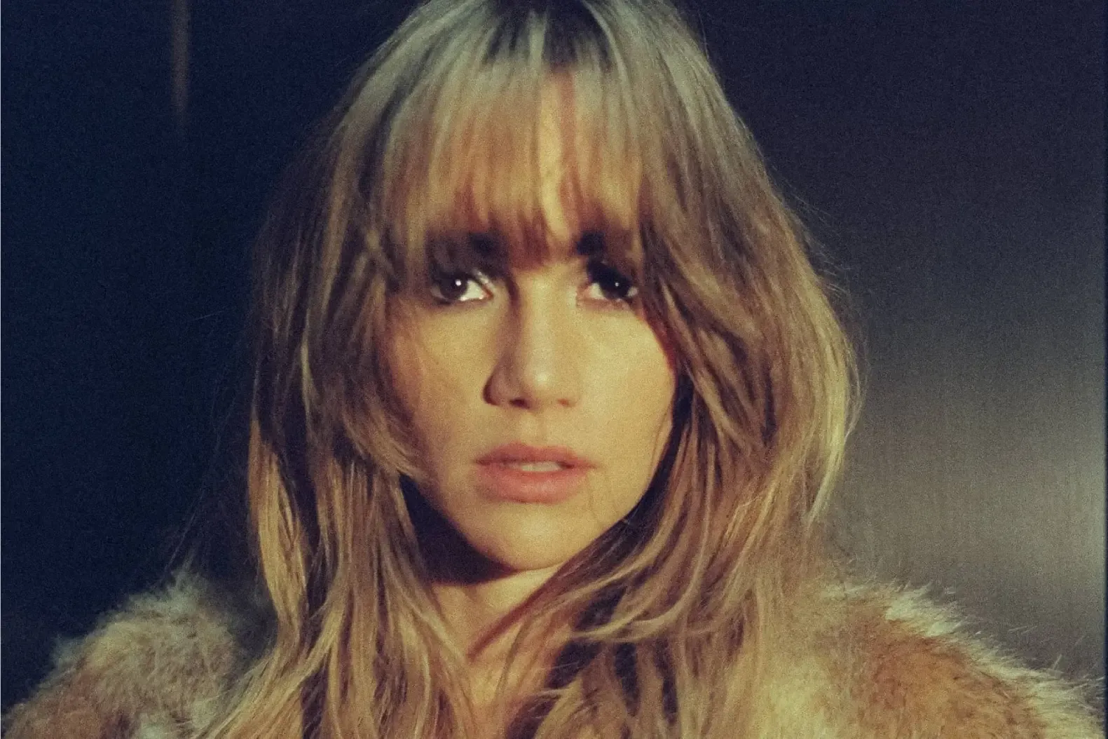 Suki Waterhouse Releases Deluxe Edition of 'Memoir of a Sparklemuffin'