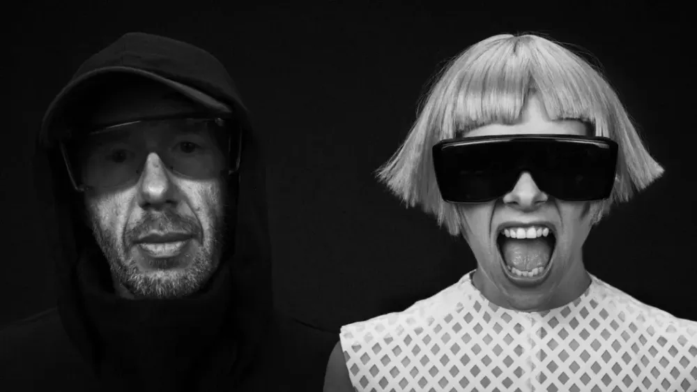 TOMORA (Tom Rowlands и AURORA) анонсируют дебютный альбом