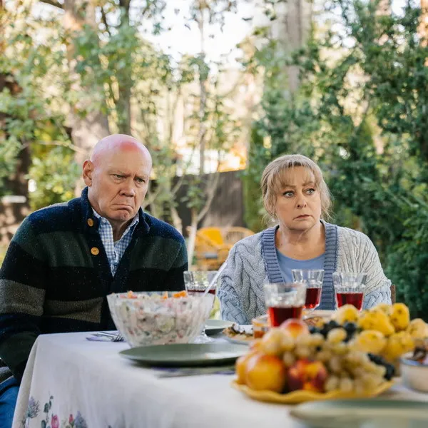 Сериал «Праздники»: новый сезон с 15 дек...