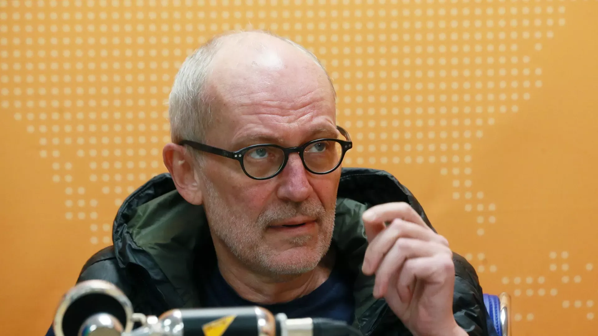 Александр Гордон снова женился: новая жена моложе на 39 лет