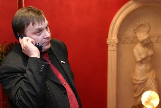 Андрей Разин покинул Россию после обвине...