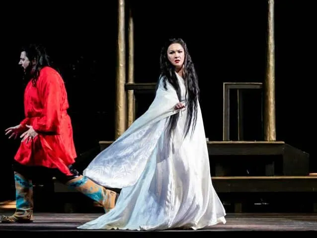 Критик о «Турандот» с Нетребко и других ...